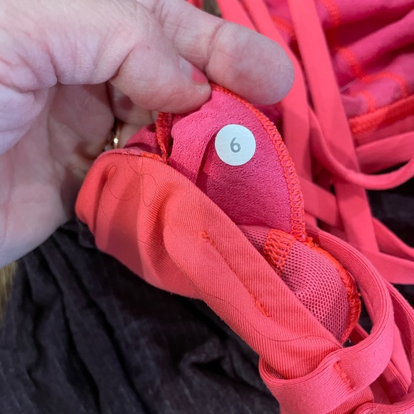 Lululemon tank top with built in bra - Picture 3 of 3